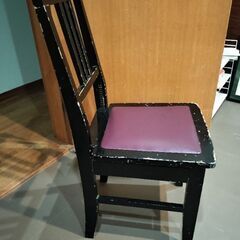 あげます無料０円で！ジャンク　とても古いピアノ椅子の画像