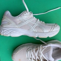ASICS アシックス　ランニングシューズ　TJG60Eの画像