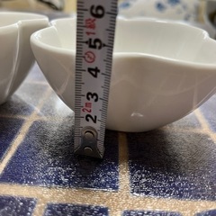 白い小鉢の画像