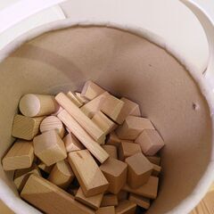 HEROS 筒入り積み木 白木 100ピース　R－1031の画像