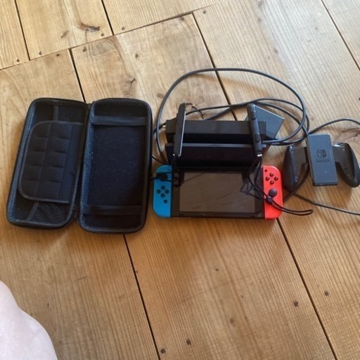 Nintendo Switch バッテリー強化版➕64Gのメモリーカード