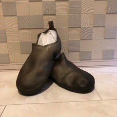 【新品未使用】シューズカバー　　雨の日、雪の日に靴のカバーの画像