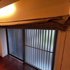 遮光　縦型カーテン　の画像