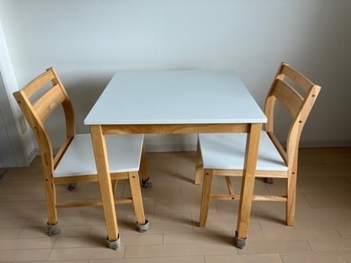 ニトリ食卓テーブル　テッサSK\n(70cm)と椅子2脚　セット