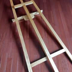 Sale!【ほぼ未使用】大型 木製イーゼル　屋内用の画像