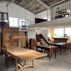 【急募】アンティークのコンテナ荷下ろし作業(4〜5時間程度)