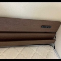 【引き渡し先決まりました】収納棚付きセミダブルベッドフレーム&マットレス の画像