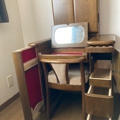 8月17日までに取りに来て頂ける方は無料！ドレッサーの画像