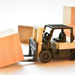 8割以上がフォーク作業！大手日用品メーカー倉庫で入出荷作業◆土日...