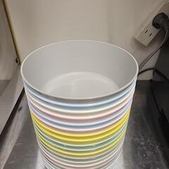 IKEA、子供用の 食器の画像