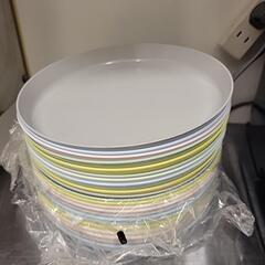 IKEA、子供用の食器の画像