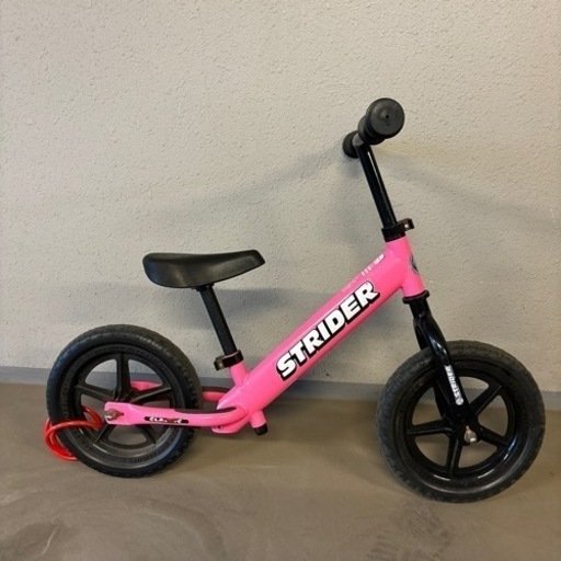 ストライダー 12インチ ピンク