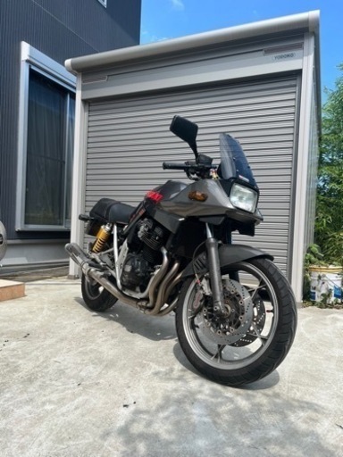 ヤフオク相場高くなりましたね。後一週間でこちらの投稿削除します。
GSX400S 刀　実動　調子良好　交換可