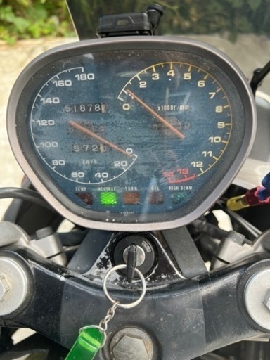 ヤフオク相場高くなりましたね。後一週間でこちらの投稿削除します。
GSX400S 刀　実動　調子良好　交換可