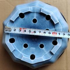 植木鉢 5個=100円の画像