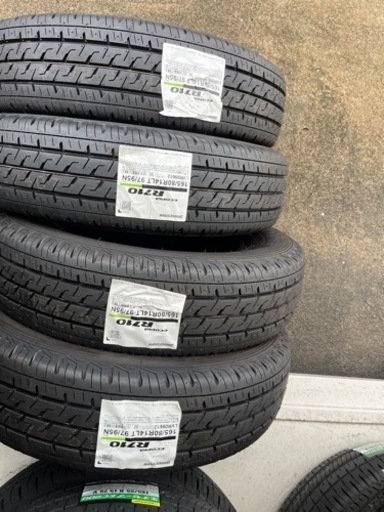 ブリヂストンECOPIA.R710. 165/80R14LT