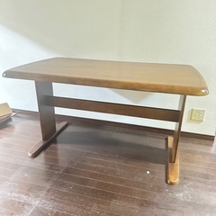 ダイニングテーブル