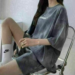 【地元限定価格】レディース　タイダイ柄　セットアップ　Ｌサイズ　新品の画像