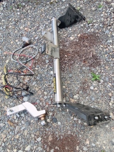 アルファードヒッチメンバー