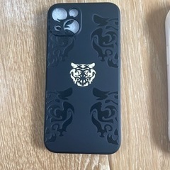 未使用 iPhone13 カバー  タイガー