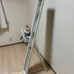 鏡の画像