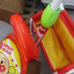 M&M アンパンマン 三輪車 かじ取り棒付き 前後カゴあり 対象年齢1歳半-4歳頃 札幌 手稲の画像