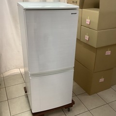 SHARP  シャープ　冷蔵庫　SJ-D14F-W  2020年製 137L