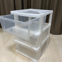 衣装ケースの画像