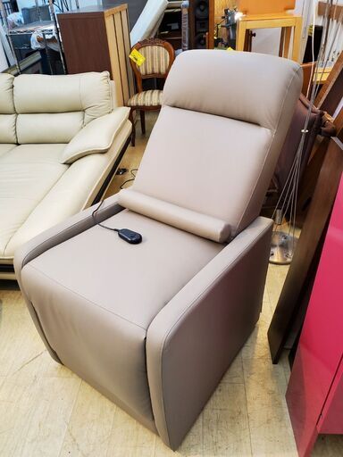 3/24までstk111612 　GANA 電動リクライニングチェア 3/24までstk111612 GANA 電動リクライニングチェア 3/24まで