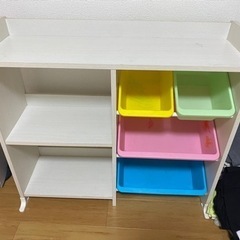カラーボックス、おもちゃ棚