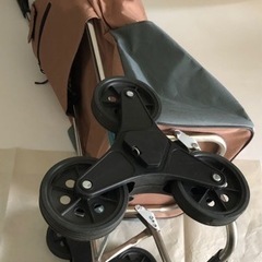 ショッピングカート キャリーカート ショッピングキャリー 折り畳み 3輪 軽量 静音 階段移動 買い物カート 老人用 敬老の日 贈り物 耐荷重 高齢者 台車の画像