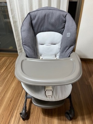 Combiベビーラック、ベビーチェア