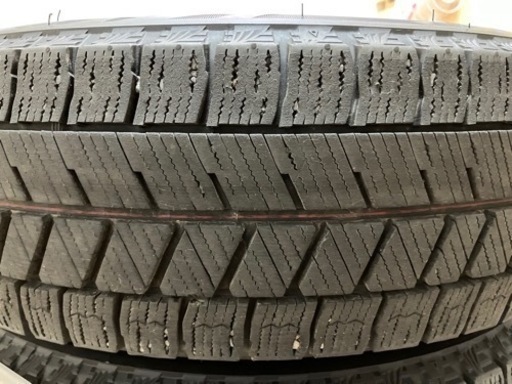 決まりました
ブリヂストン冬タイヤVRX3 155/65R14 9分山ゴムのみ 