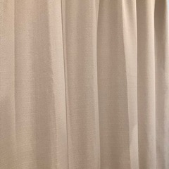 【お引き渡し予定あり】遮光カーテン　2枚の画像