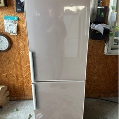 G1603   AQUA 270L 2012年