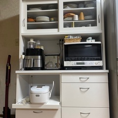 食器棚(8月下旬〜9月8日までのお渡し)