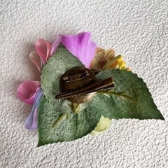 アートフラワーコサージュ
の画像