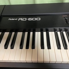 Roland RD-600  デジタルピアノ　シンセサイザー　不...