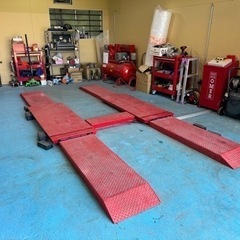 タイヤホイールセットの脱着作業　3,300円〜
