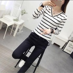 【地元限定価格】レディース　カットソー　ボーダーシャツ　vネック　ホワイト　Ｌサイズ　新品の画像