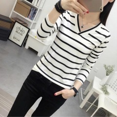 【地元限定価格】レディース　カットソー　ボーダーシャツ　vネック　ホワイト　Ｌサイズ　新品の画像