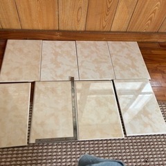 タイル　14枚の画像