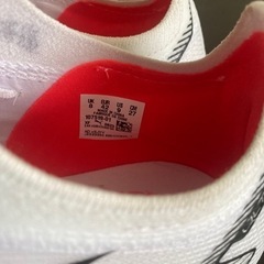 PUMAウルトラマッチHGAGサッカースパイク
の画像
