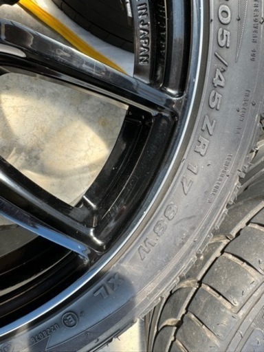 車のパーツ タイヤ、ホイール