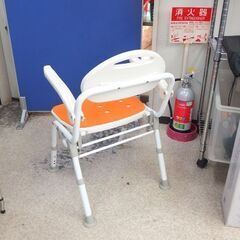 楽々健 シャワーチェア 楽浴デラックス RK-05006 肘付き オレンジ色 折りたたみ ☆ 札幌市 北区 屯田 の画像