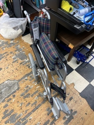幸和製作所（TacaoF）ハンドブレーキ付きアルミ製介護車 B-40