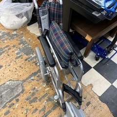 幸和製作所（TacaoF）ハンドブレーキ付きアルミ製介護車 B-40の画像