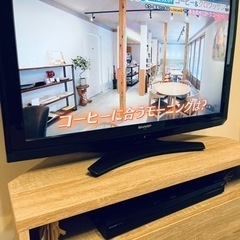 液晶テレビ、ブルーレイレコーダー