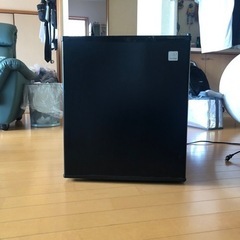 パーソナル冷蔵庫
