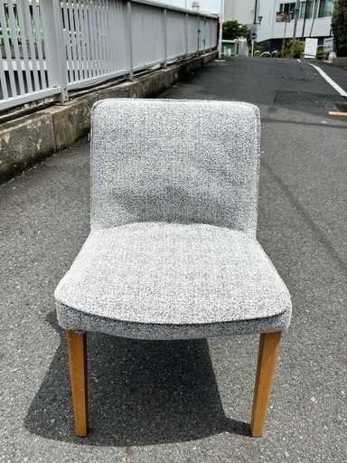 （ジM-3）夏SALE‼️ ￥2200(税込)IYOBE  ダイニングチェア